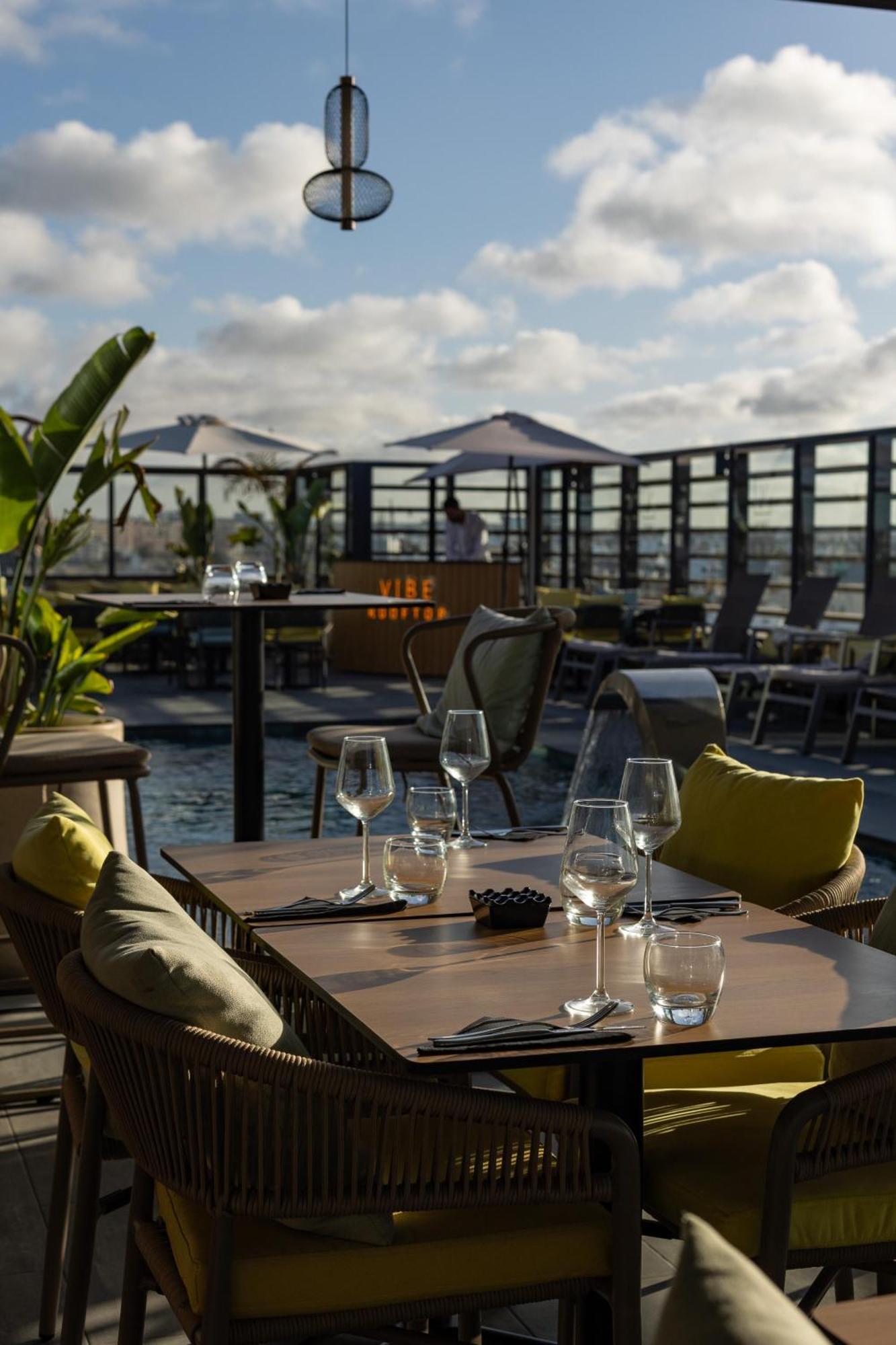 Courtyard By Marriott Casablanca Downtown Hotell Exteriör bild